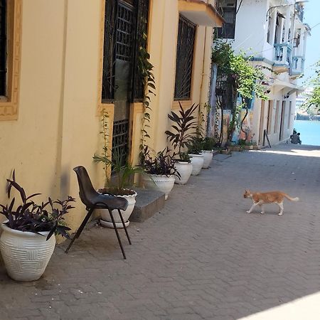 Mombasa Comfort House, Old Town Exterior photo